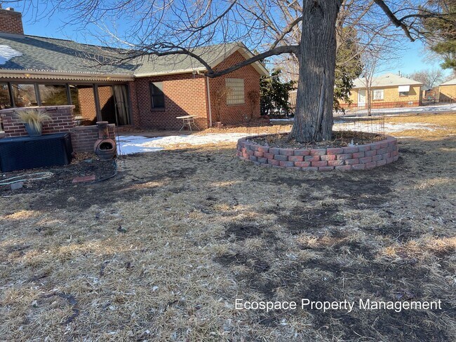 Foto del edificio - Huge 3bed/2bath Single Family home in The ...