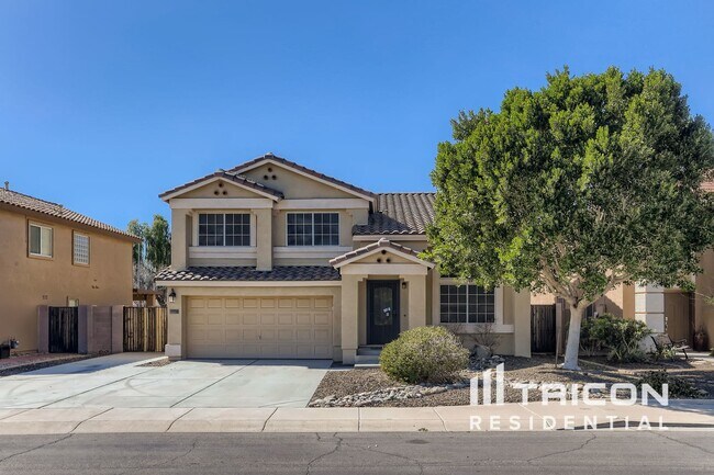 Foto del edificio - 13303 Redwood Ln