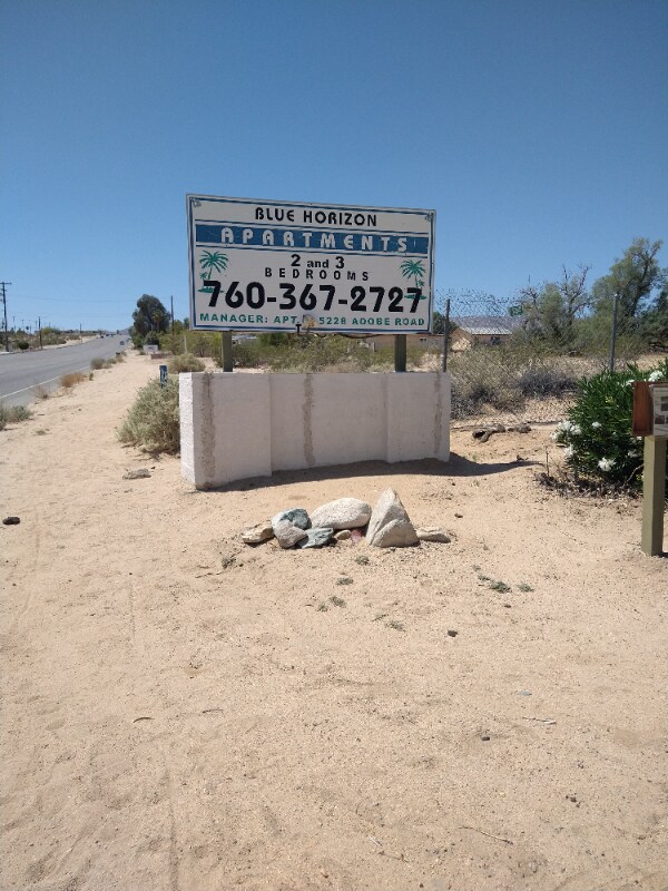 Foto del edificio - 5228 Adobe Rd