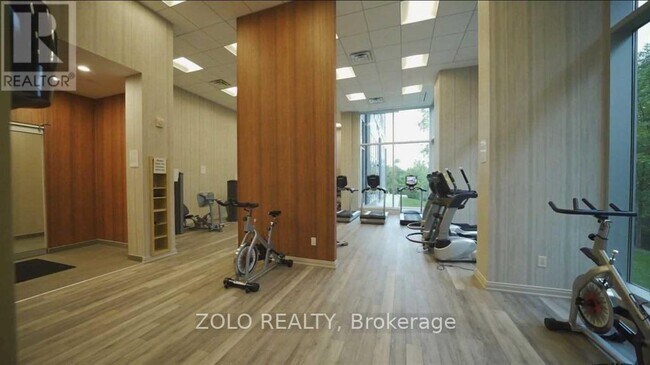 Photo du bâtiment - 8763 Bayview Ave