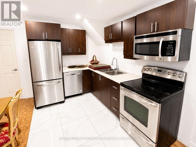 Building Photo - 20 Gallacher Ave
