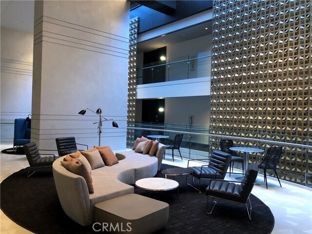 Foto del edificio - 400 S Broadway