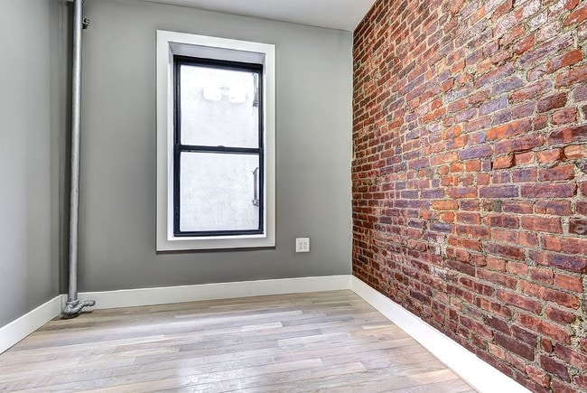 Building Photo - 4308 Broadway