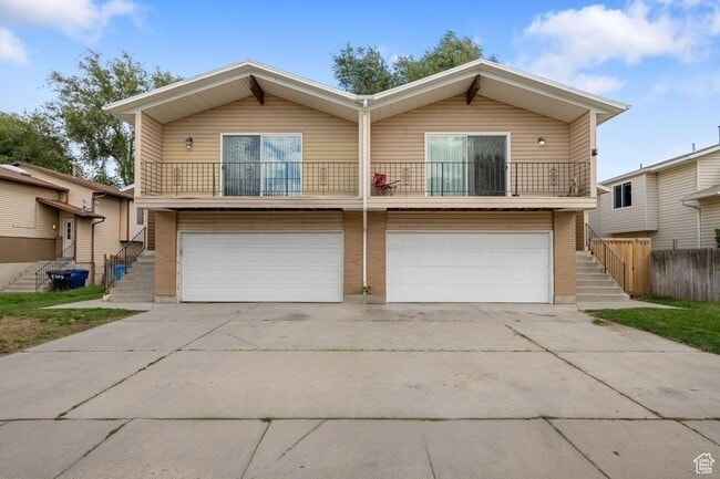 Building Photo - 4711 S Xanadu Cir