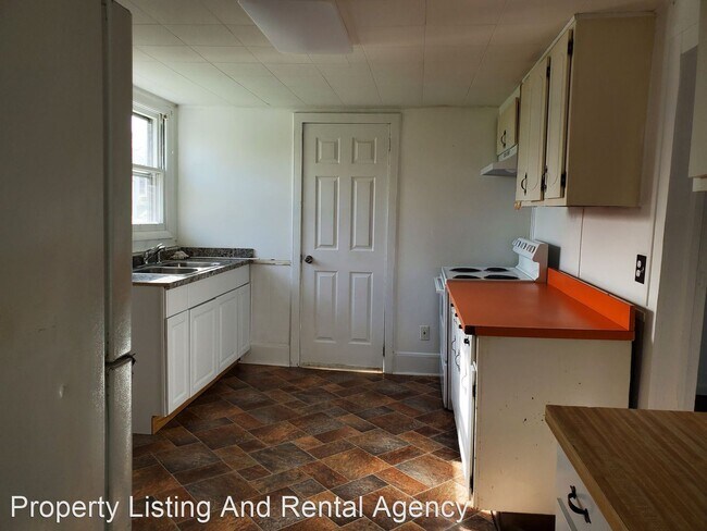 Building Photo - 3 br, 1 bath House - 811 N Boone Street