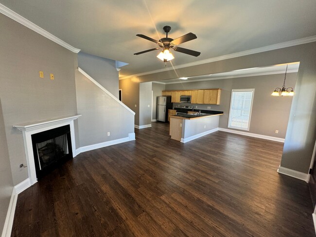 Photo - 3BR/2.5BA For Rent House