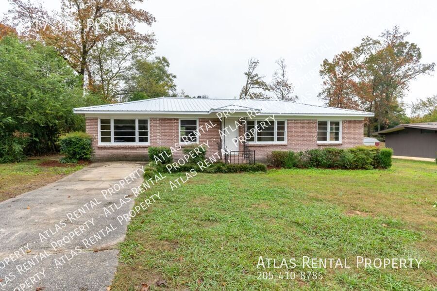 Foto principal - 2317 3rd Pl NW
