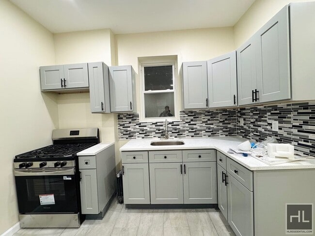 Building Photo - TILDEN AVENUE