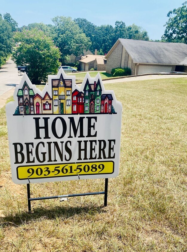 Primary Photo - Duplex Homes 3/2/2