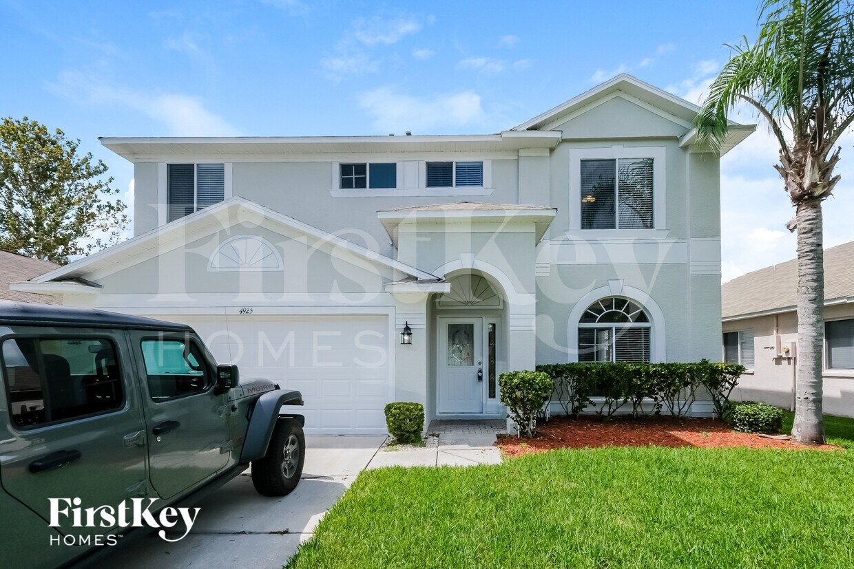 Foto principal - 4925 Woodmere Rd