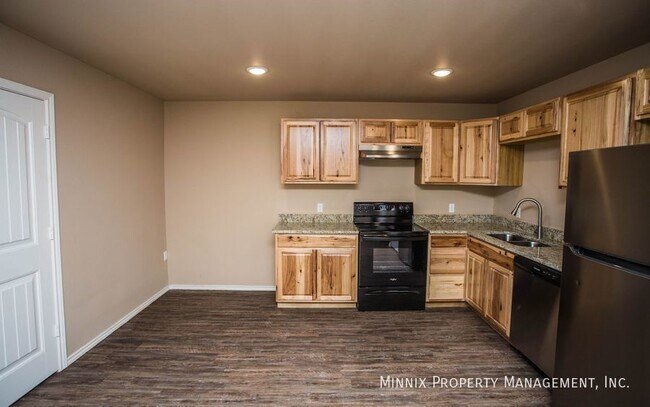 Foto del edificio - 2508 N. Ave. P-