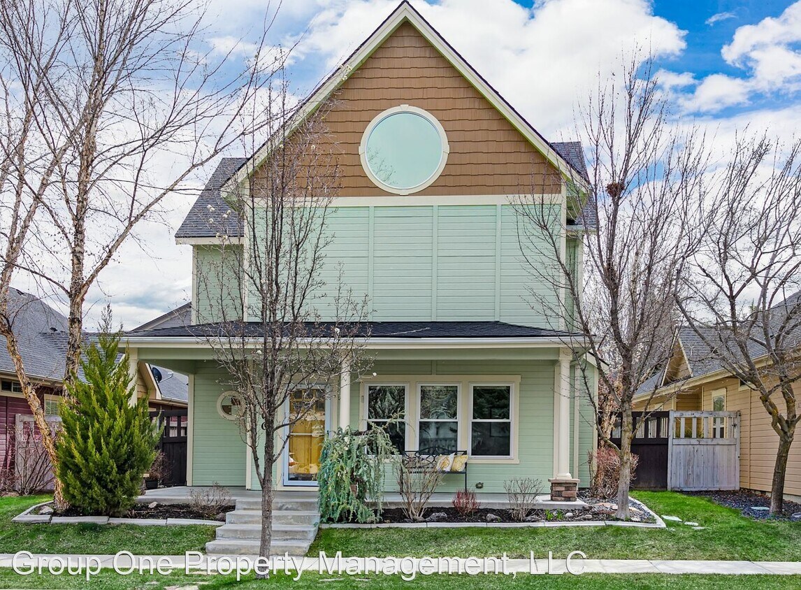 Primary Photo - 3 br, 2.5 bath House - 13400 N. 8th Ave.
