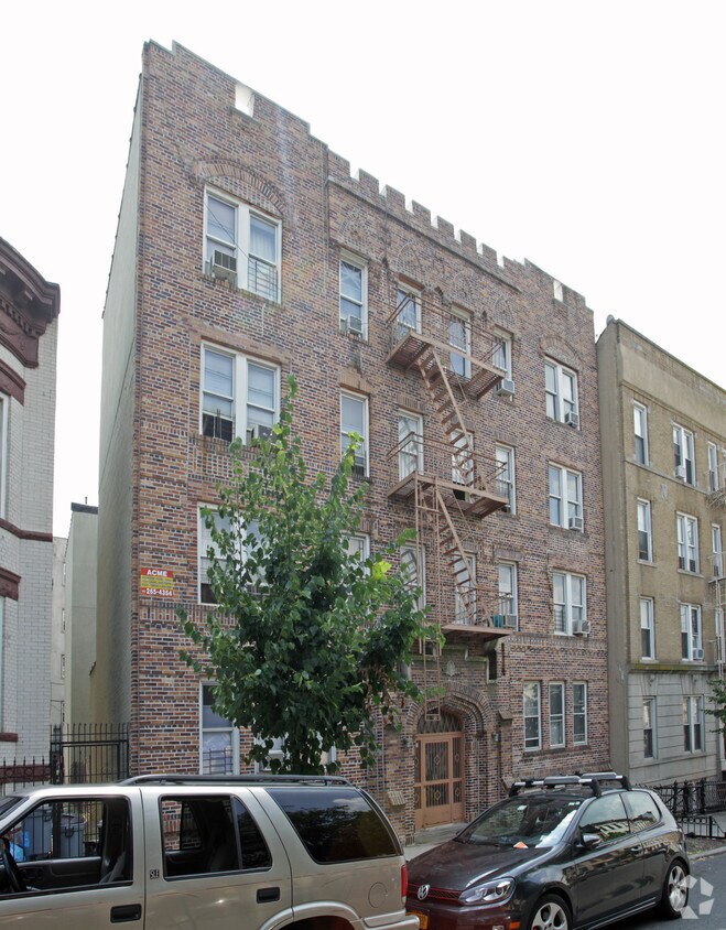 Building Photo - 550 40th St