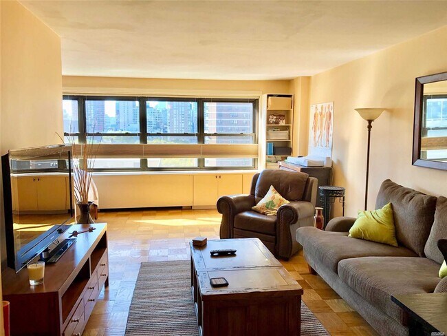 Foto del edificio - 142 West End Ave