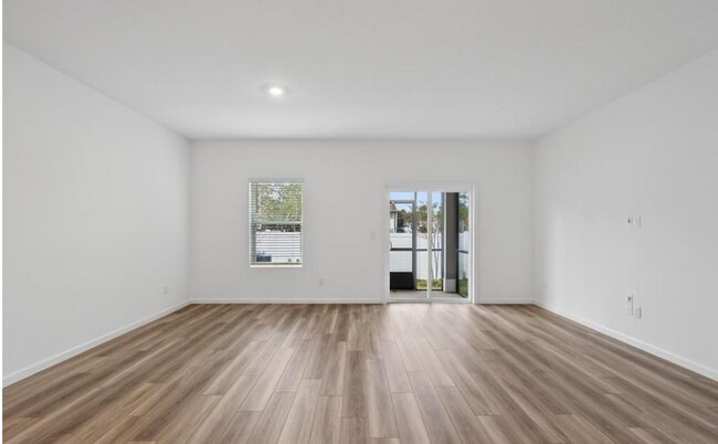 Foto del edificio - 6916 Golden Monarch Ave