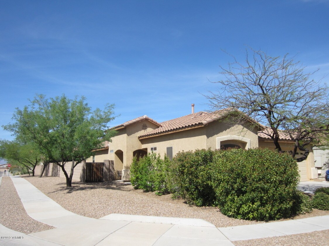 10545 Bonpland Willow Dr, Tucson, AZ 85747 House Rental in Tucson, AZ