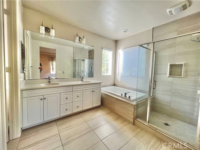 Building Photo - 183 Bright Poppy