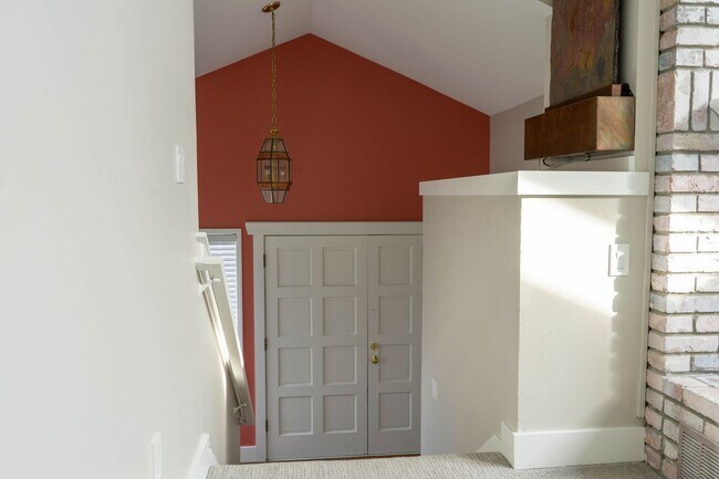 Foto del edificio - Fantastic Fairwood Home - Impressive interiors and lots of space