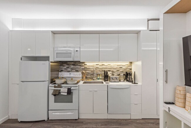 Foto del edificio - 12607 Larchmere Blvd