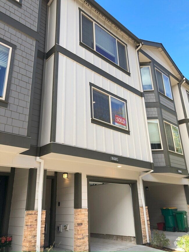 Building Photo - 10405 SW Akilean Ter