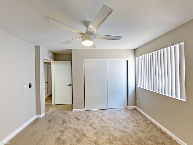 Building Photo - 2 br, 1 bath Apartment - 440 Jamacha Rd Apt D