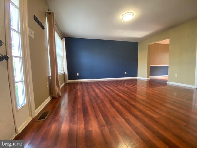 Building Photo - 3963 Captain Molly Cir