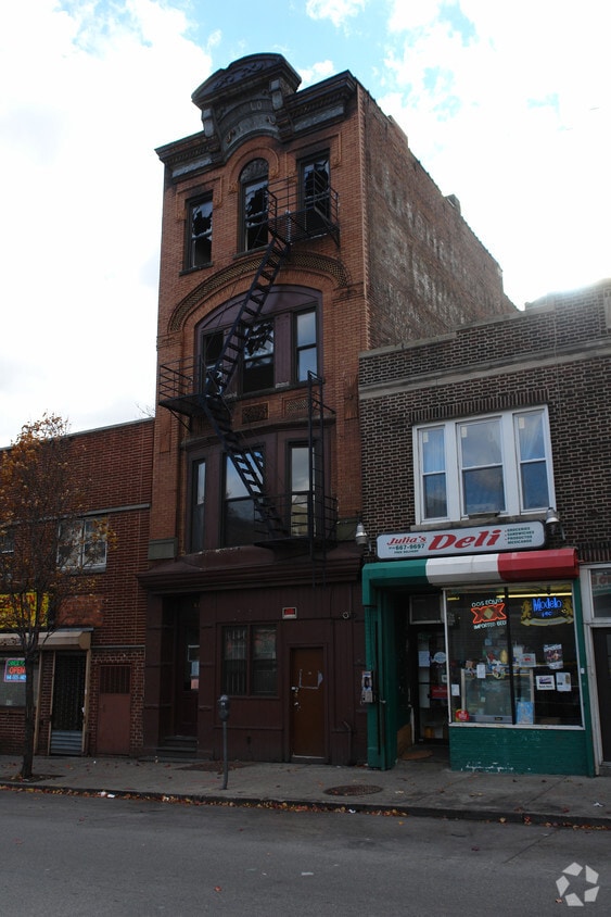 Building Photo - 40 Mt Vernon Ave