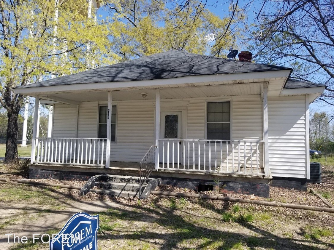 Primary Photo - 3 br, 1 bath House - 530 Lane St.