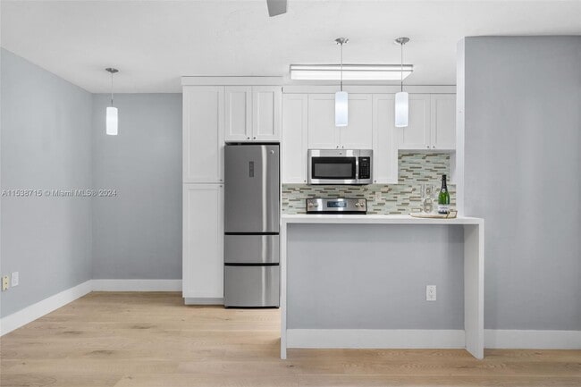 Building Photo - 6310 SW 79th St