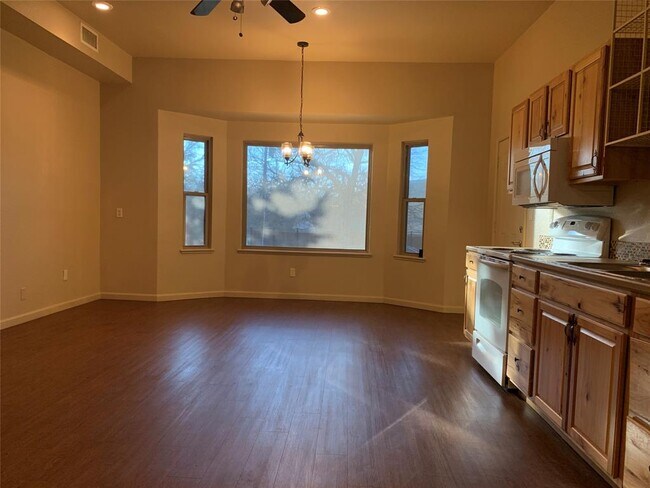 Foto del edificio - 4112 County Rd 801