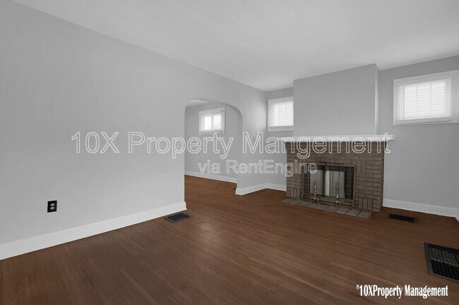 Foto del edificio - 563 S Burgess Ave