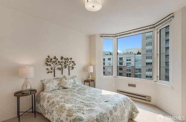 Building Photo - 201 Harrison St