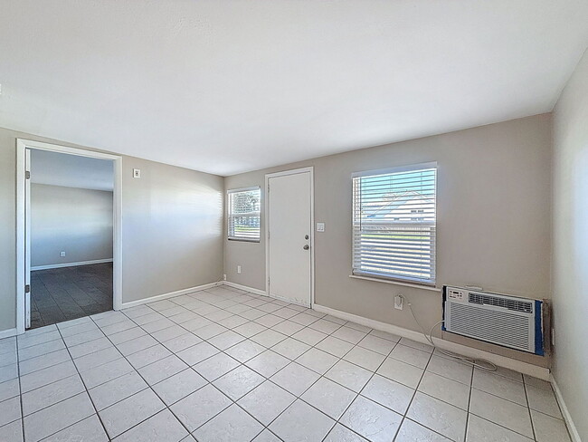 Foto del edificio - 401 69th St N