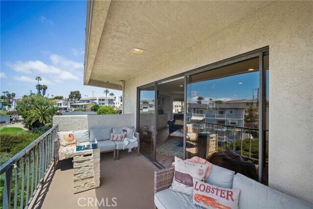 Foto del edificio - 320 Encino Ln