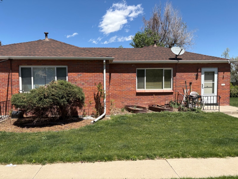 Primary Photo - 3329 Benton St