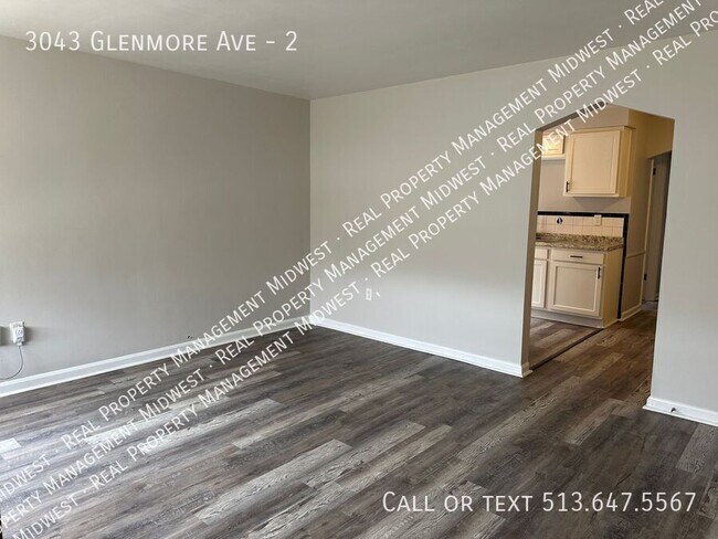 Foto del edificio - 3043 Glenmore Ave