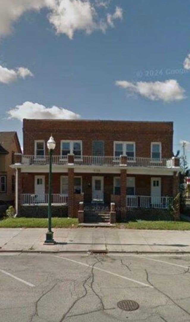 Building Photo - 6018 22nd Ave