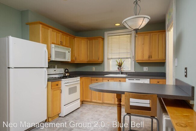 Foto del edificio - 4 br, 2 bath House - 7 Cedar Ave