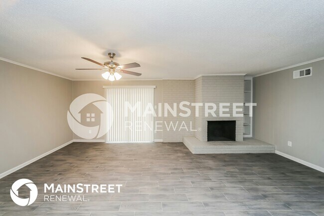 Foto del edificio - 7081 Thornwood Cove