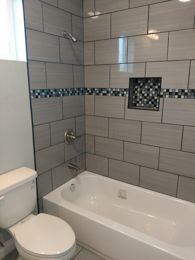 Foto del edificio - 3961 Halldale Ave