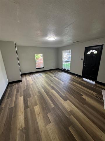 Building Photo - 205 W Bond St