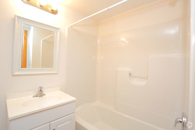 1BR, 1BA - Safe Harbor Properties