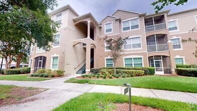 Building Photo - 7990 Baymeadows Cir E