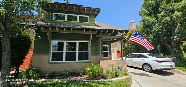 Building Photo - EL CAJON - Nice 3 Bedroom / 2 Bath Updated...