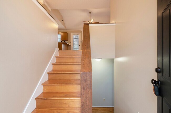 Foto del edificio - 4BR/3BA Home, Great Space & Location!