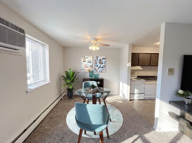Interior Photo - Bishop Hill Apartments