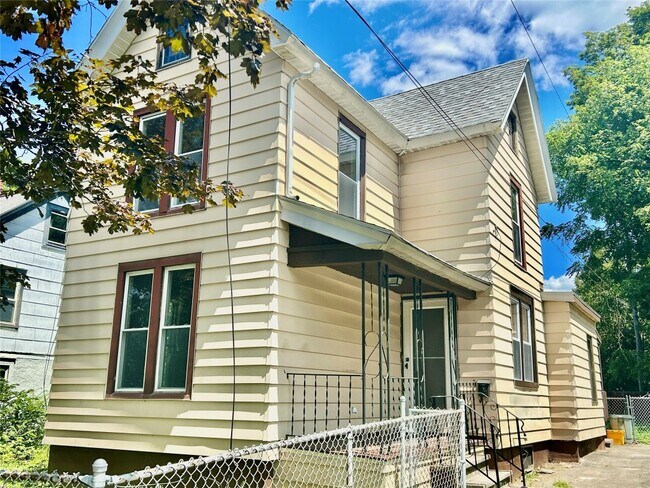 Building Photo - 37 Hayes St