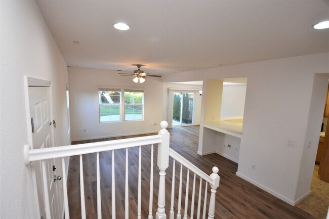 Foto del edificio - 4 br, 2.5 bath House - 3814 Black Butte Road