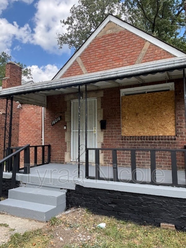 Building Photo - 16016 Chalfonte St