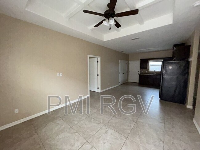 Foto del edificio - 2601 E Garfield Ave